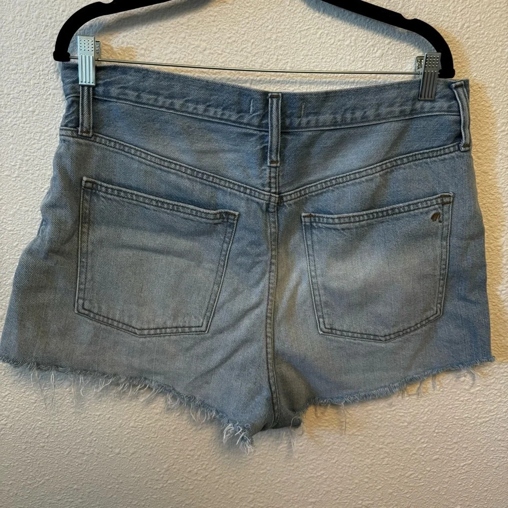Madewell The Mom Jean Short - Picture 5 of 6